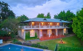 Ministers Mansion Pool Resort Kanthalloor By Voye Homes ! Infinity Pool & Scenic Views